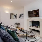 Nevern Square Earl\'S Court 2 Bed Apartment